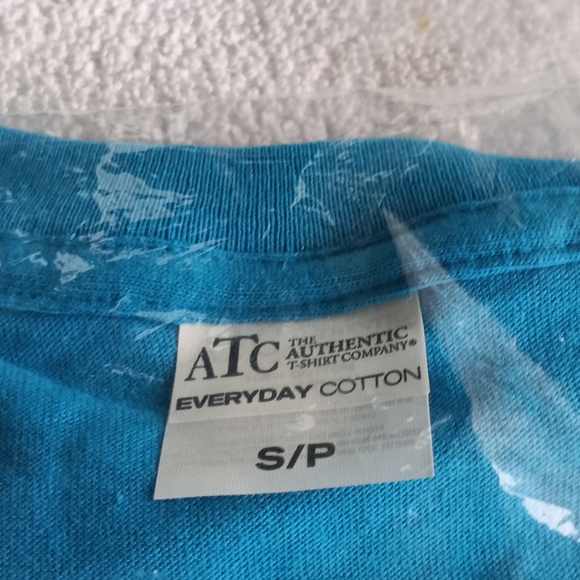 Tee Shirt - Picture 3 of 4